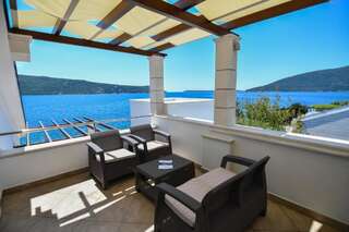 Отель Hotel Perla Херцег-Нови Улучшенный двухместный номер с 1 кроватью и видом на море-8